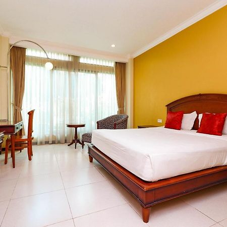 Maharani Guest House Yogyakarta Exterior photo