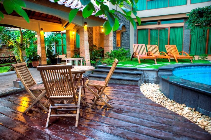 Maharani Guest House Yogyakarta Exterior photo