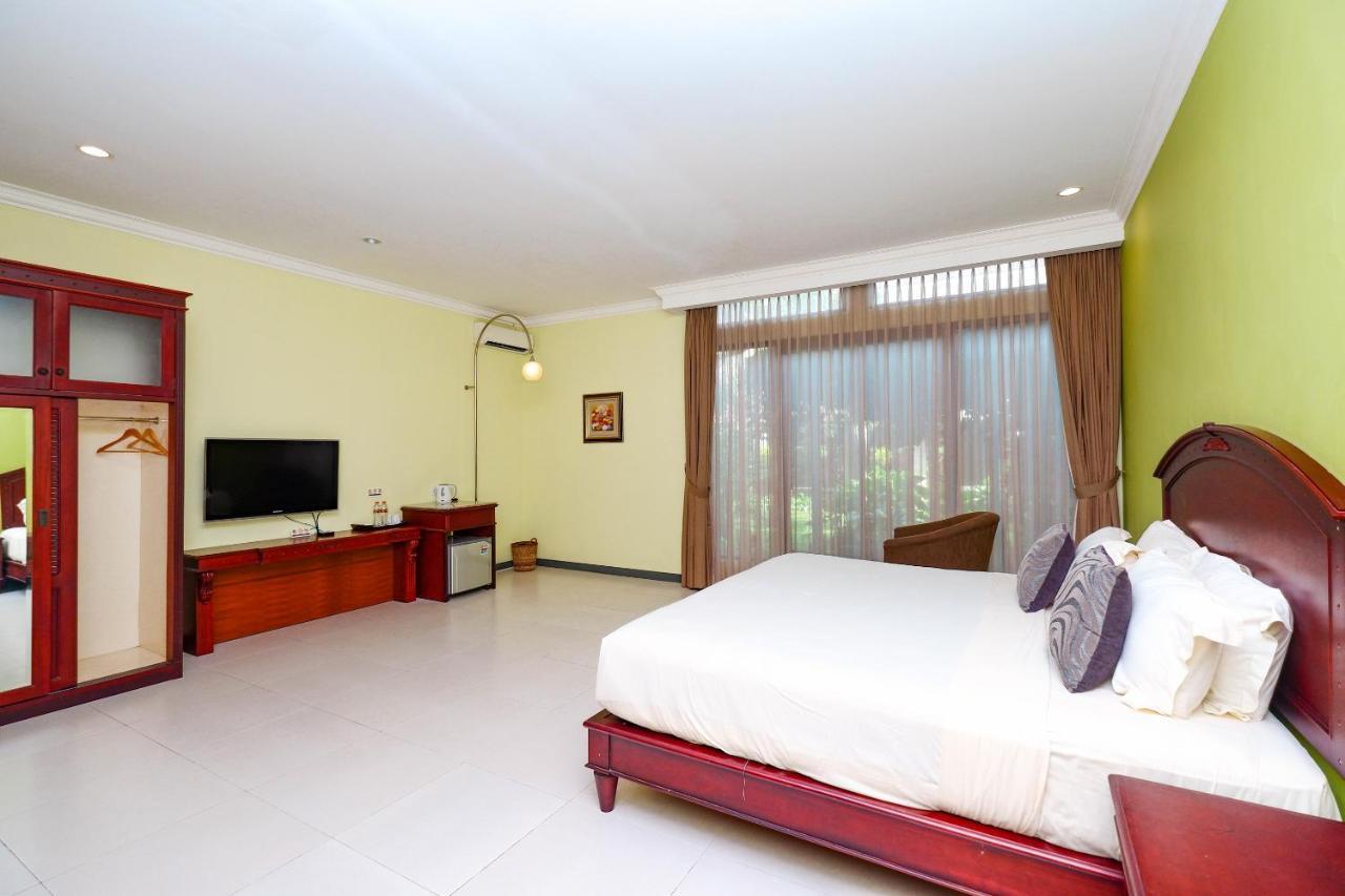 Maharani Guest House Yogyakarta Exterior photo